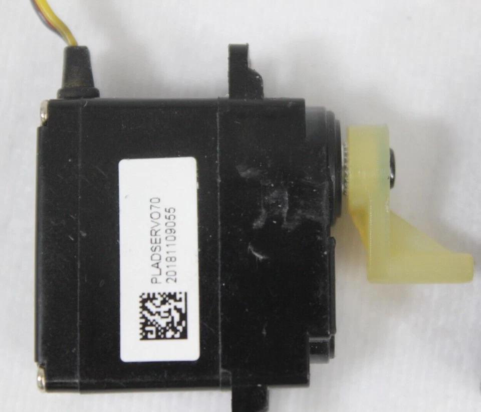 Lot of 9 Hitec HS-5085MG Digital Programmable Micro Servo - Mixed Grade - Image 4 of 4