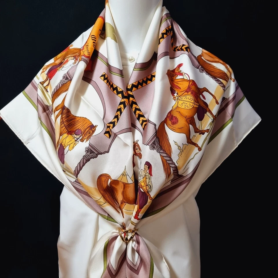 RARE VINTAGE HERMES Silk Scarf "Chevaux Arabes" Carre 90 Duty-free US - Image 3 of 4