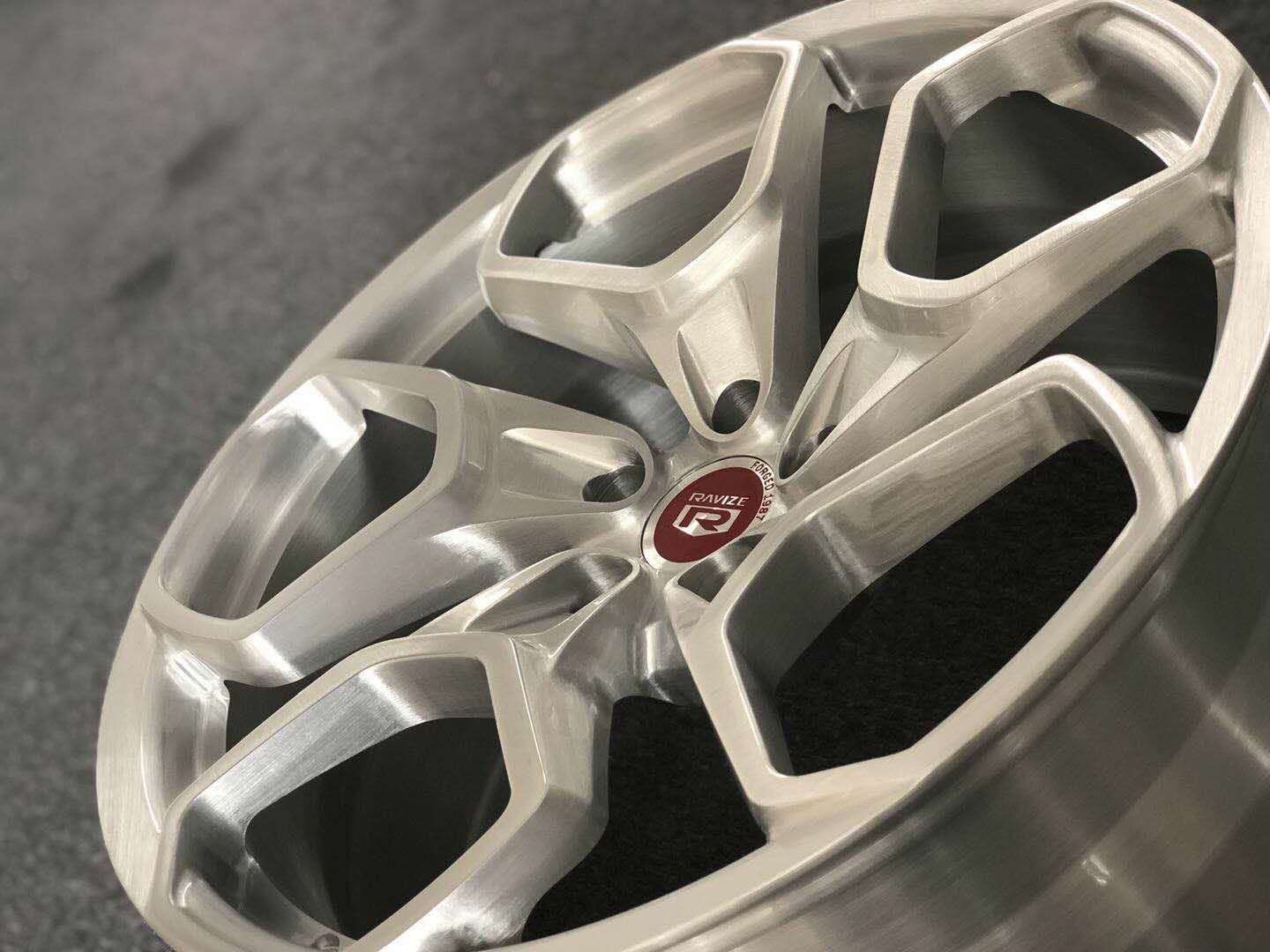 Lamborghini Urus 2018-2025 Wheel
