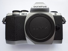 Superb **6210 shots** OLYMPUS OM-D E-M10 (Body only) #382