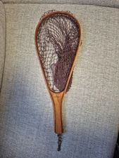L.L. Bean Wooden Trout Fly Fishing Net 19½" long, w Key-Bak Return Chain