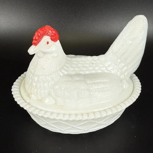 Vintage Westmoreland Milk Glass Hen Chicken on Nest Red Comb Lidded Head Turned