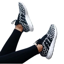 ADIDAS SWIFT RUN LEOPARD PRINT SNEAKER- JR0634 SIZE 7