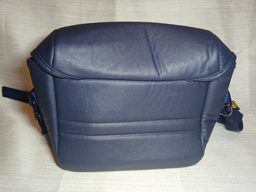 Vintage TAMRAC 1591 Small Navy Camera Bag w/Shoulder Strap Made USA 1992 NWT - Picture 6 of 9