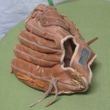 BRISTOL left-handed baseball glove w/ basket H-Web B4483 fielder mitt 13  