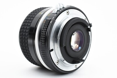 NIKON Ai NIKKOR 28mm F/3.5 Wide Angle MF Lens from JAPAN [Mint in NIKON Ai NIKKOR 28mm F/3.5 Wide Angle MF Lens from JAPAN [Mint in