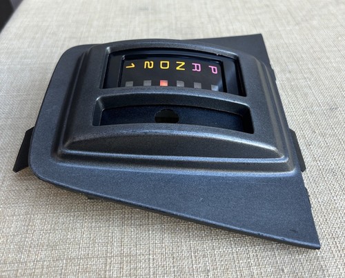MAZDA ROTARY 1984-85 RX7 SERIES 3 COUPE CONSOLE AUTO SHIFTER SELECTOR SURROUND!! - Picture 3 of 14