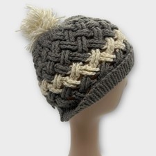 Chunky knit gray white beanie pom pom winter hat boho outdoors Small