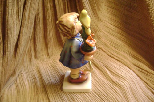 1999 FINAL ISSUE JM HUMMEL/GOEBEL #17/0 GERMANY CONGRADULATIONS FIGURINE- BOX - Picture 4 of 12