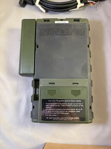 Vintage Magellan Trailblazer XL Handheld Satellite Navigator w/ mount - Picture 3 of 8