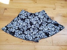 Miss Selfridge viscose floral shorts, size petite 8