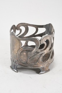 Q76V12 Art Nouveau WMF Ostrich Brand Bottle Cage