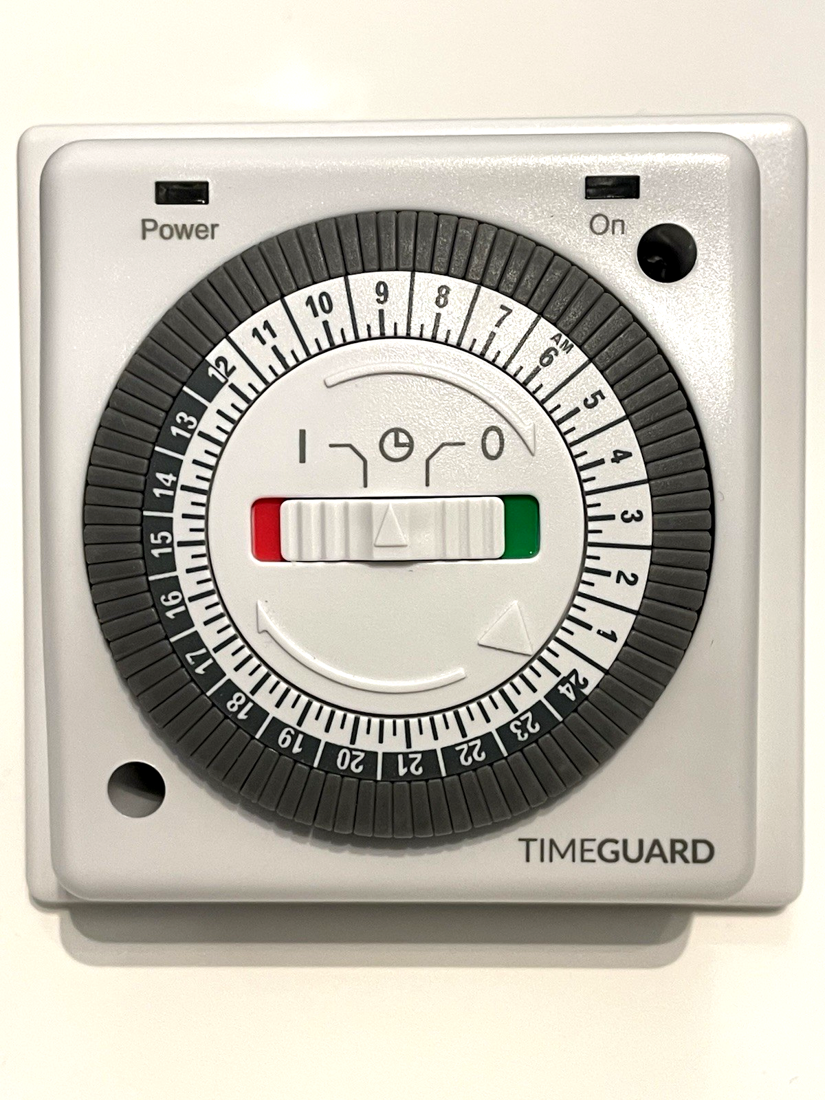 TIMEGUARD 24 HOUR COMPACT IMMERSION HEATER TIME SWITCH RED /GREEN LED NTT01