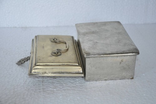 Vintage Brass Handcrafted Fine Solid Square Shape Betel Nut Box - Picture 7 of 9