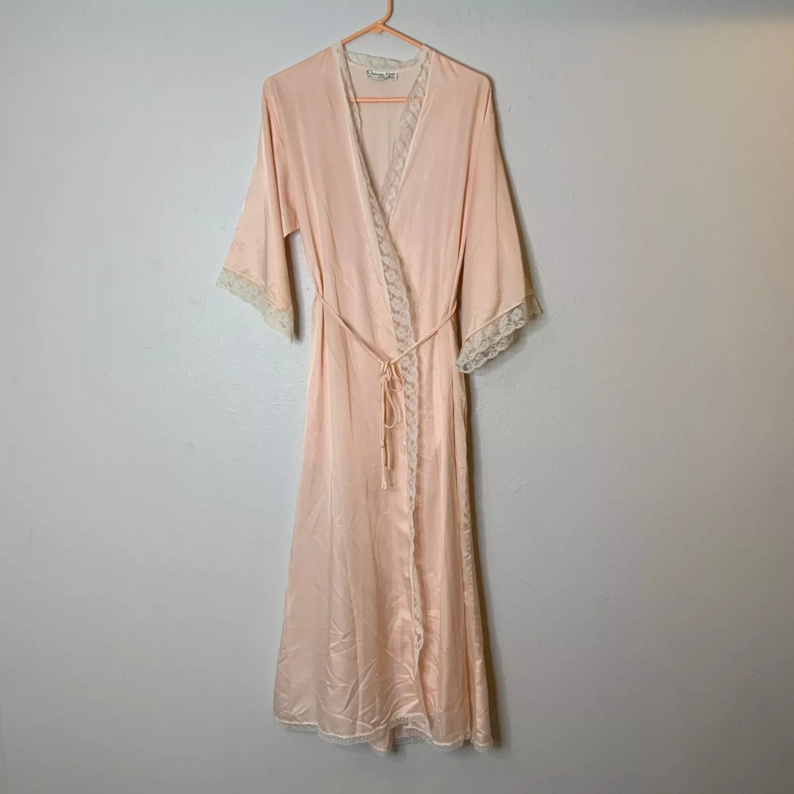 Robe ceinturée rose bordure dentelle Christian Dior lingerie vintage Union Made taille M