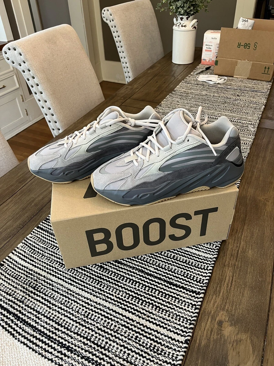 Las mejores ofertas en Yeezy Boost 700 V2 Tephra | eBay