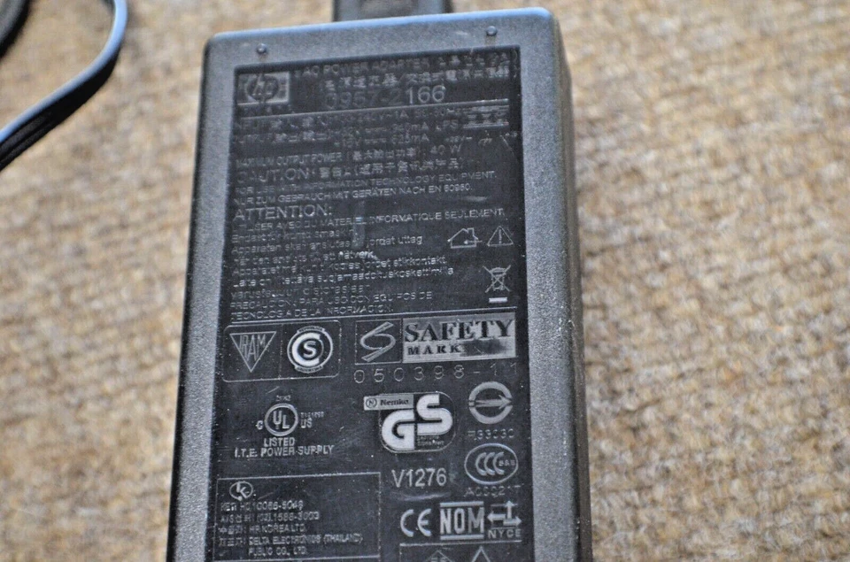 Genuine HP 0957-2166 AC adapter 16V 625mA 32V 940mA - Image 2 of 4