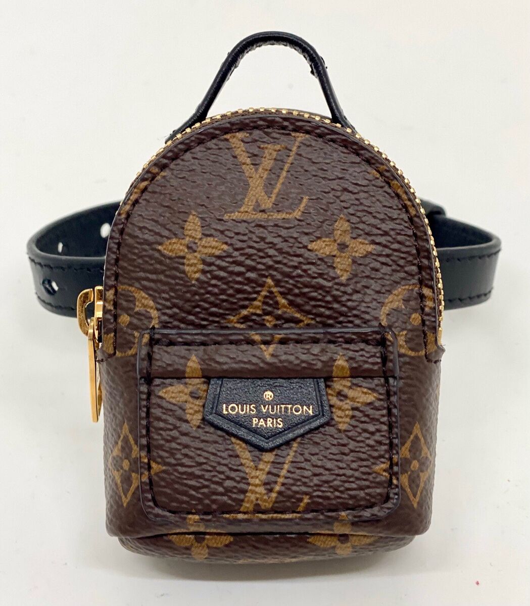 LOUIS VUITTON Monogram Party Palm Springs Pouch Bracelet LOUIS VUITTON Monogram Party Palm Springs Pouch Bracelet