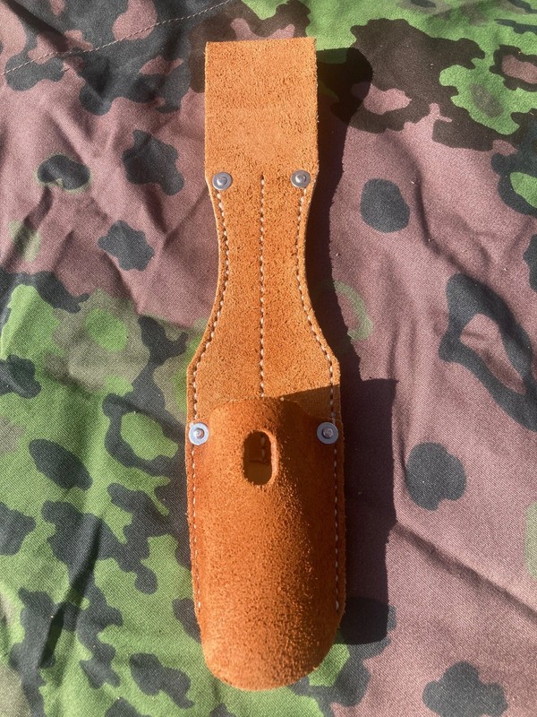 German WW2 Brown Dismounted K98 Bayonet Frog 