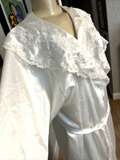 SISSYVTG PRIVATE PLEASURES MADISON MAIDENS EMBROIDED ROBE LACE PEARL LONG L xbw