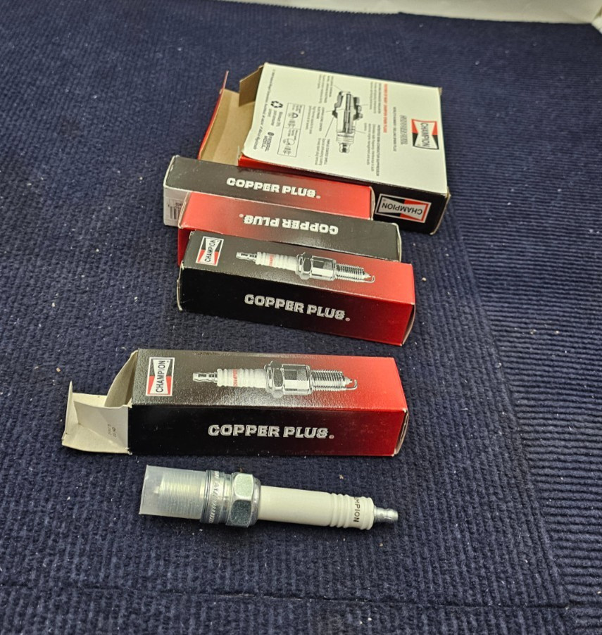 QTY 4 Champion 237 RB77CC Spark Plug fits CUMMINS Q19G, QSV