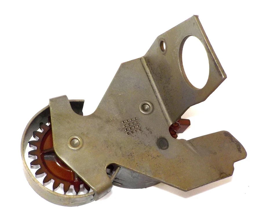 Briggs & Stratton 16HP, 402707 Oil Slinger 393415 (gear, governor) (Lot 760) - Image 2 of 4