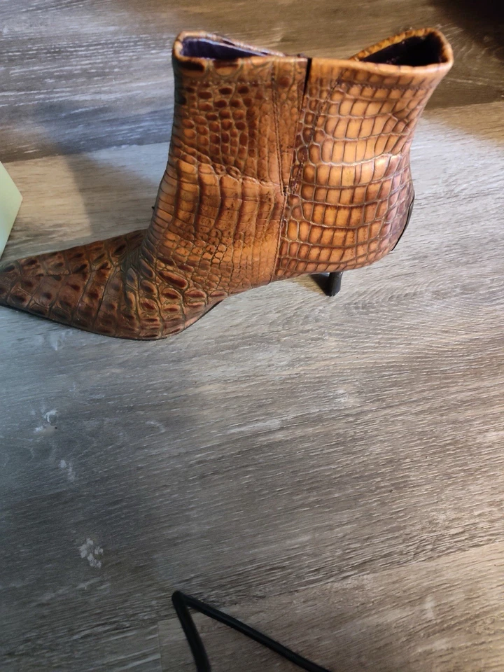 Donald J Pliner Hecho en las Montañas de Italia. Botines Tan Gator Talla 8 1/2 Foto 2 de 4