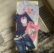 Girls bundle, 3 shirts, 1 jean shorts, size 5, excellent condition