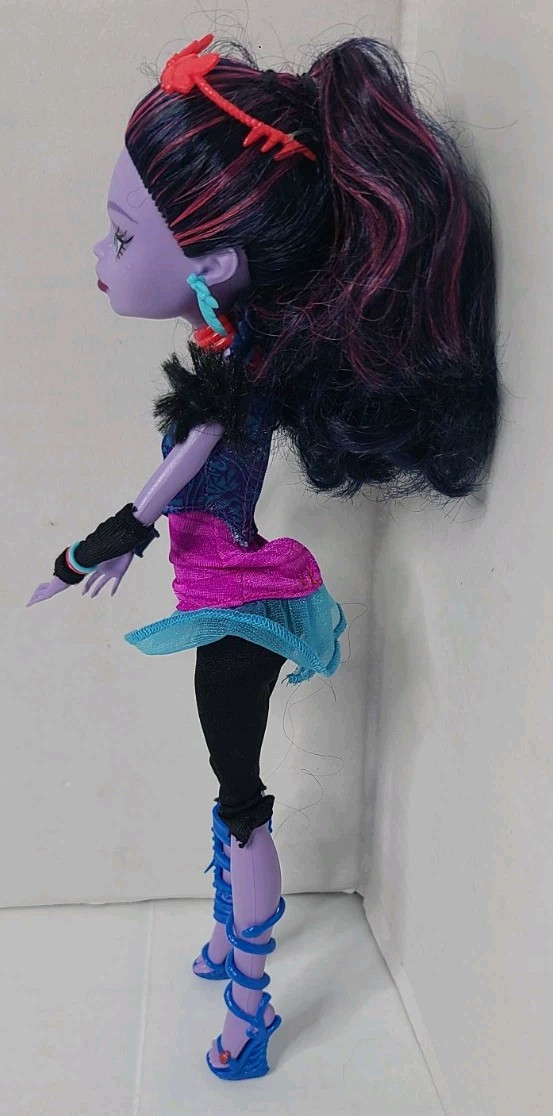 MONSTER HIGH First Wave JANE BOOLITTLE Doll With Diary And Brush
