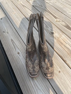 Circle G Women's Embroidered Leather Western Boots