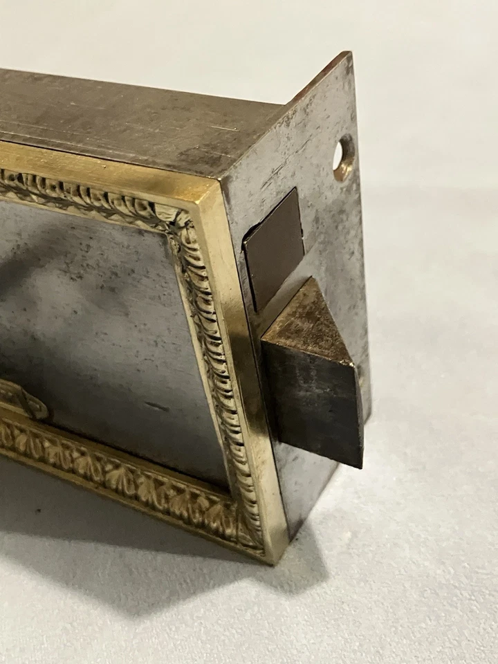 serrure ancienne J P M clé Gâche Old Lock With Key Brass And Iron - Photo 4/4