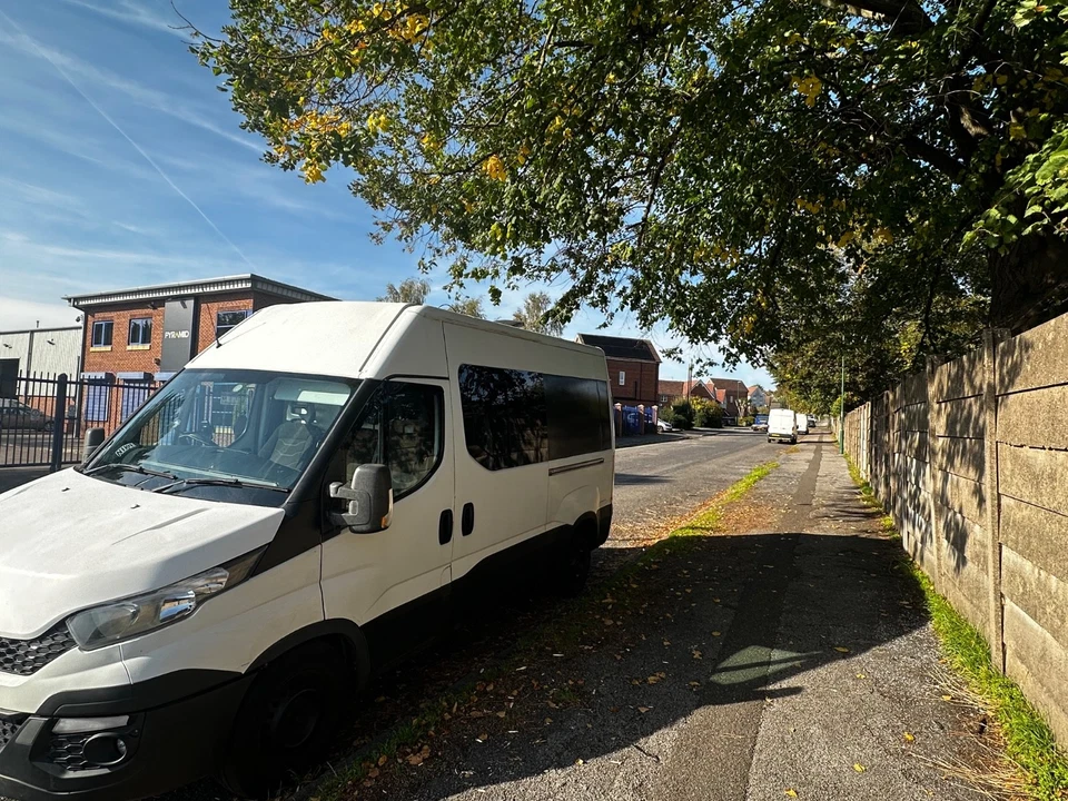 2015 Iveco Daily MWB Campervan High Roof 2.3 Diesel Manual - Image 3 of 4