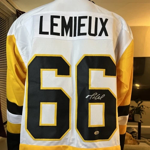 Mario Lemieux Signed Pittsburgh Penguins Hockey Jersey with COA