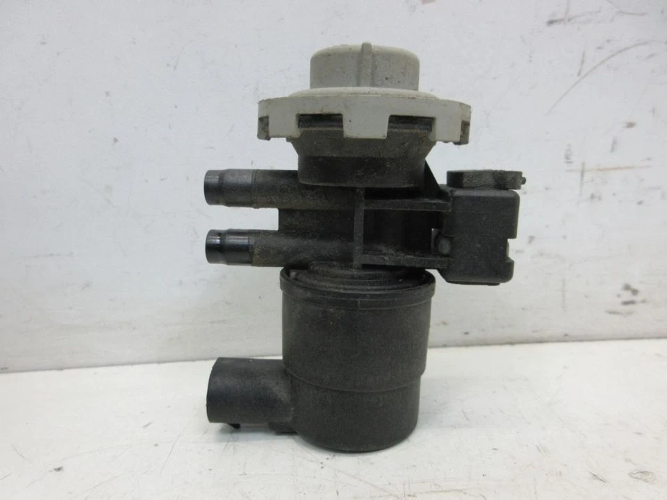 Solenoid Valve, Vacuum Valve Fits for Jeep Grand Cherokee II ( Wg, Wj ) 4.0 4X4 Foto 3 de 4