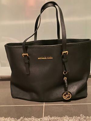 Michael Kors Jet Set Medium schwarz
