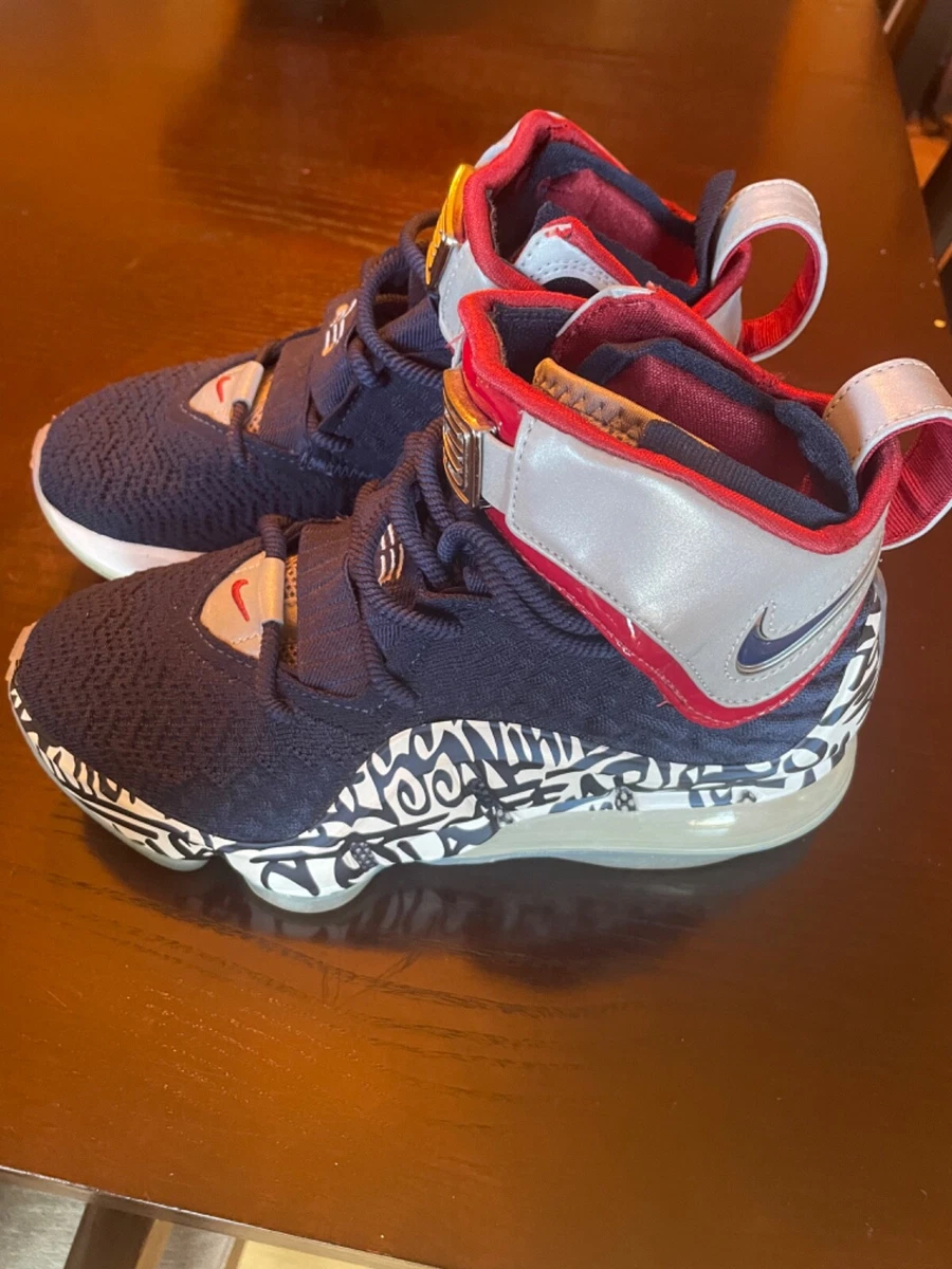 Lebron james top graffiti shoes