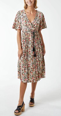 Plissee Engelsärmel Quaste Tie Midi Kleid von QED London Größen UK 8 bis 16
