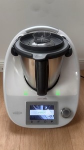 Vorwerk Thermomix TM5, Weiß mit neuem und unbenutzten Mixtopf