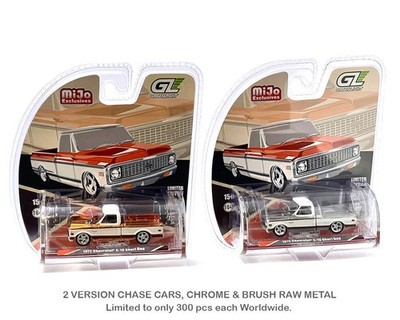 2 Chase! Chrome and Raw Greenlight 1:64 1972 Chevrolet C-10 Short
