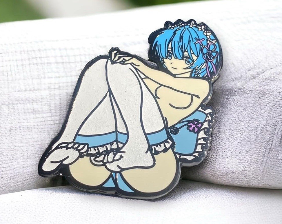 Re:Life in a different world from zero Rem Hard enamel Metal Pin Badge Rare