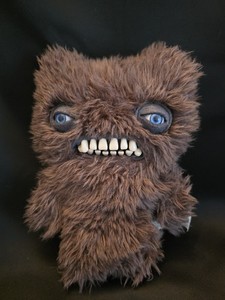 Munch Munch Fuzzy Brown Hairy Fuggler Spin Master Series 1