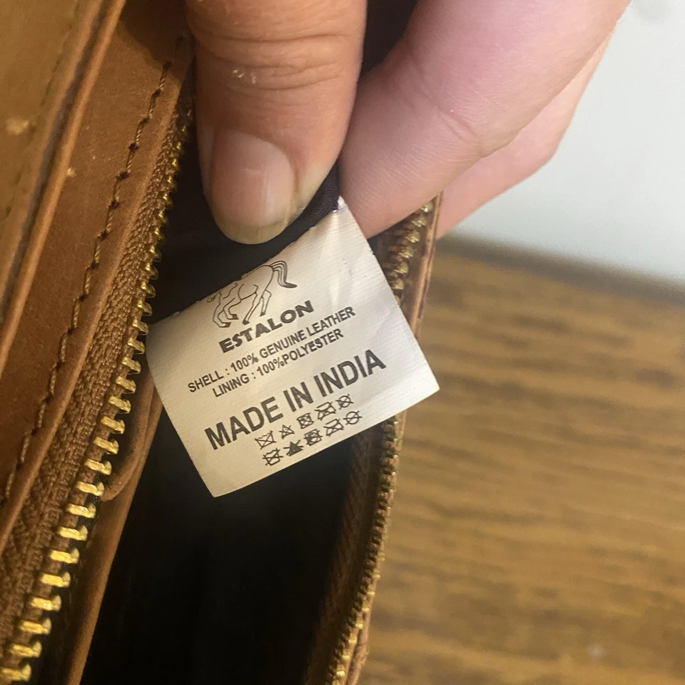 Bandolera delgada Estalon para mujer de cuero marrón con cierre de cremallera Foto 4 de 4