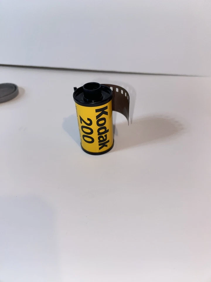 4 rollos de película de impresión en color Kodak 200 (35 mm, 24 exposiciones) + 1 rollo de película de 400 Foto 4 de 4