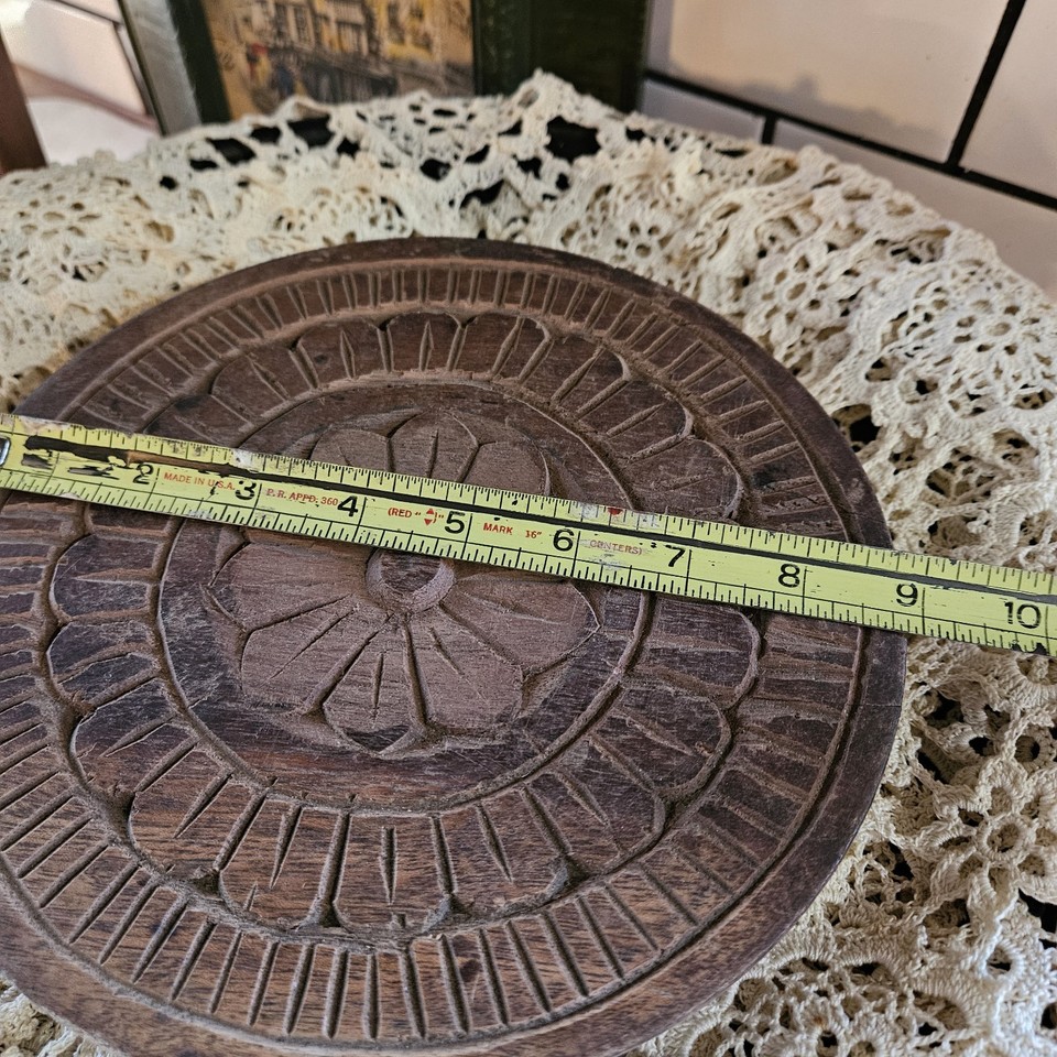 History Check Pattern Vintage Hand Carved Chapati Plate Wooden Floral Pattern 9