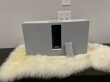 Bose SoundTouch 30 Series III Wireless, Airplay System, White. Mint Condition