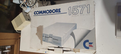 Commodore 1571 5,25'' Diskettenlaufwerk Commodore 64 /128 BOXED