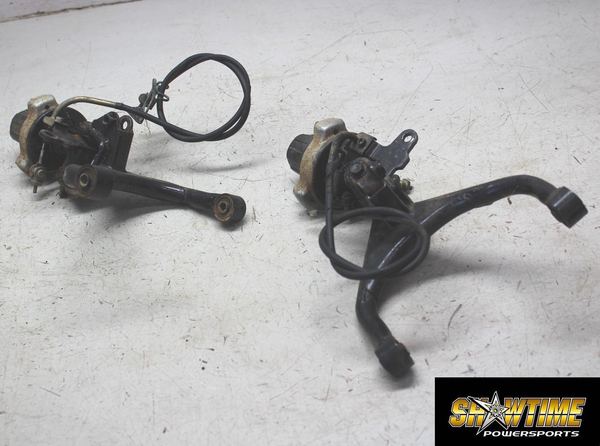 エル 2003 KAWASAKI KFX50 REAR BACK LOWER CONTROL A ARMS W KNUCKLES AND