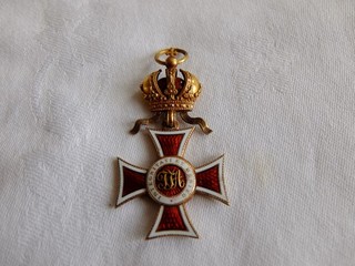 médailles décorations ordres médaille militaire