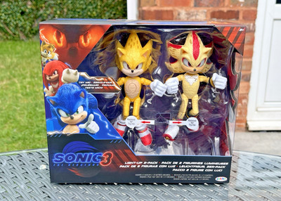 GO SEGA SONIC THE HEDGEHOG 3 LIGHT-UP SUPER SONIC & SUPER SHADOW 2ER PACK FIGUREN