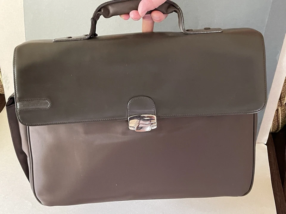 borsa cartella piquadro in pelle e tessuto tecnico marrone scuro Nuova Mai Usata - Immagine 4 di 4